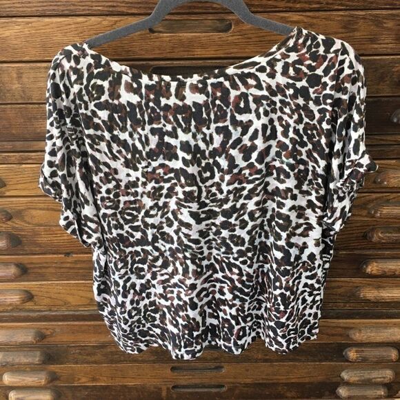 Cabi | Animal Print Crop Short Sleeve Tee 3414 | M - Picture 8 of 8